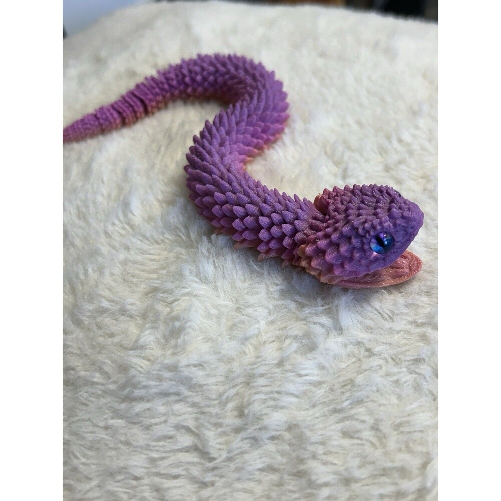 3D Printed Articulated Viper Snake. Fidget Toy.